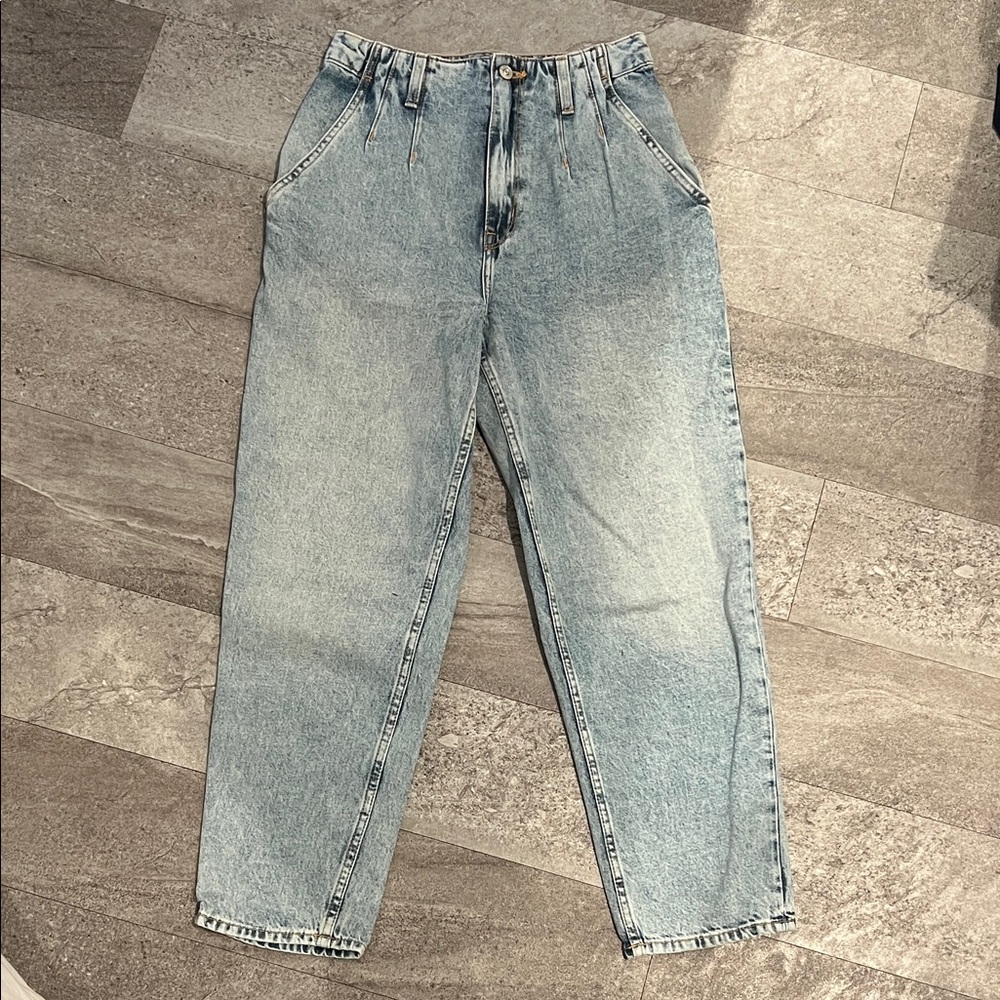 High waisted light blue denim jeans